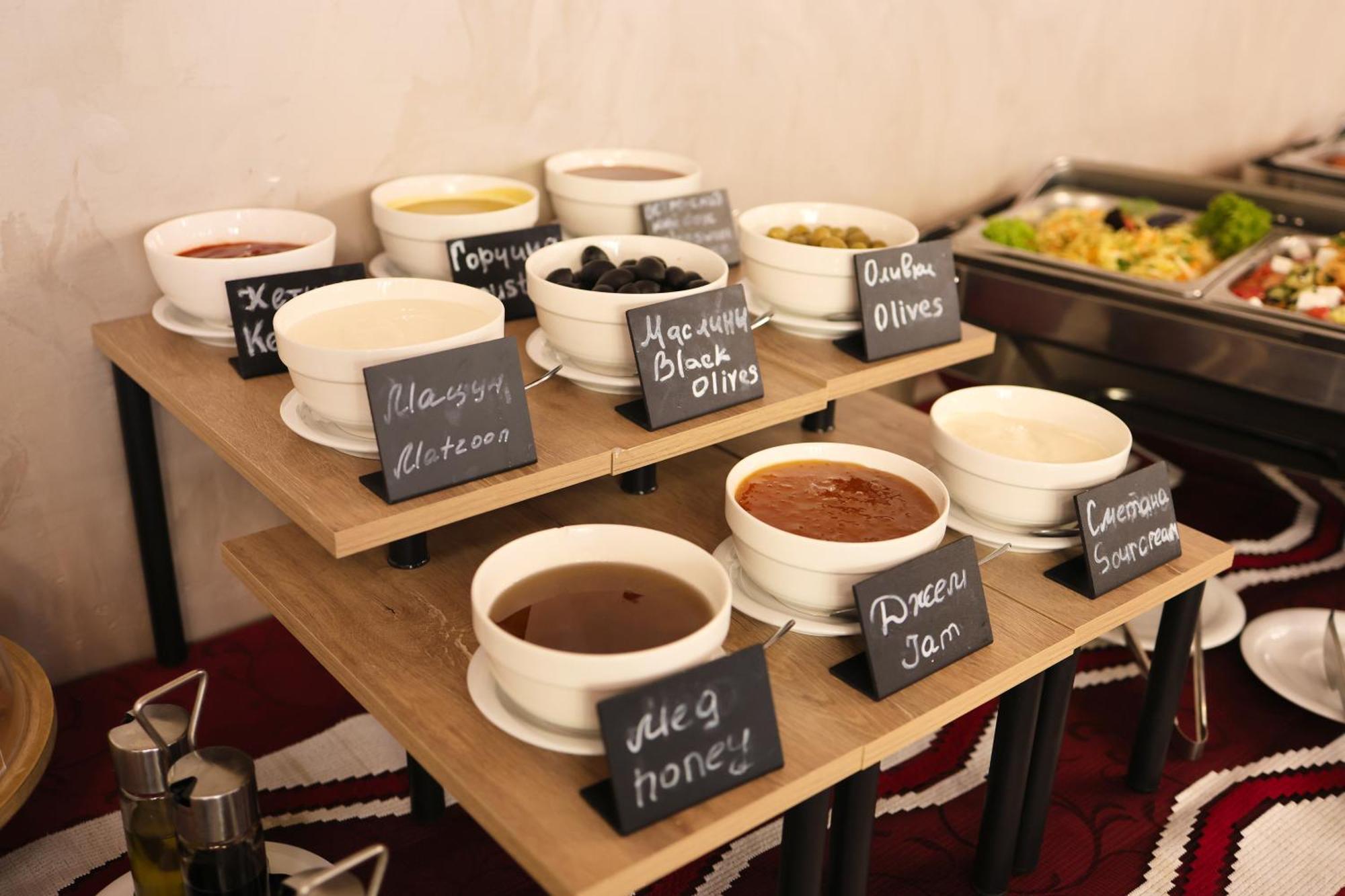 Spa Hotel Grace Forum Yerevan Bagian luar foto