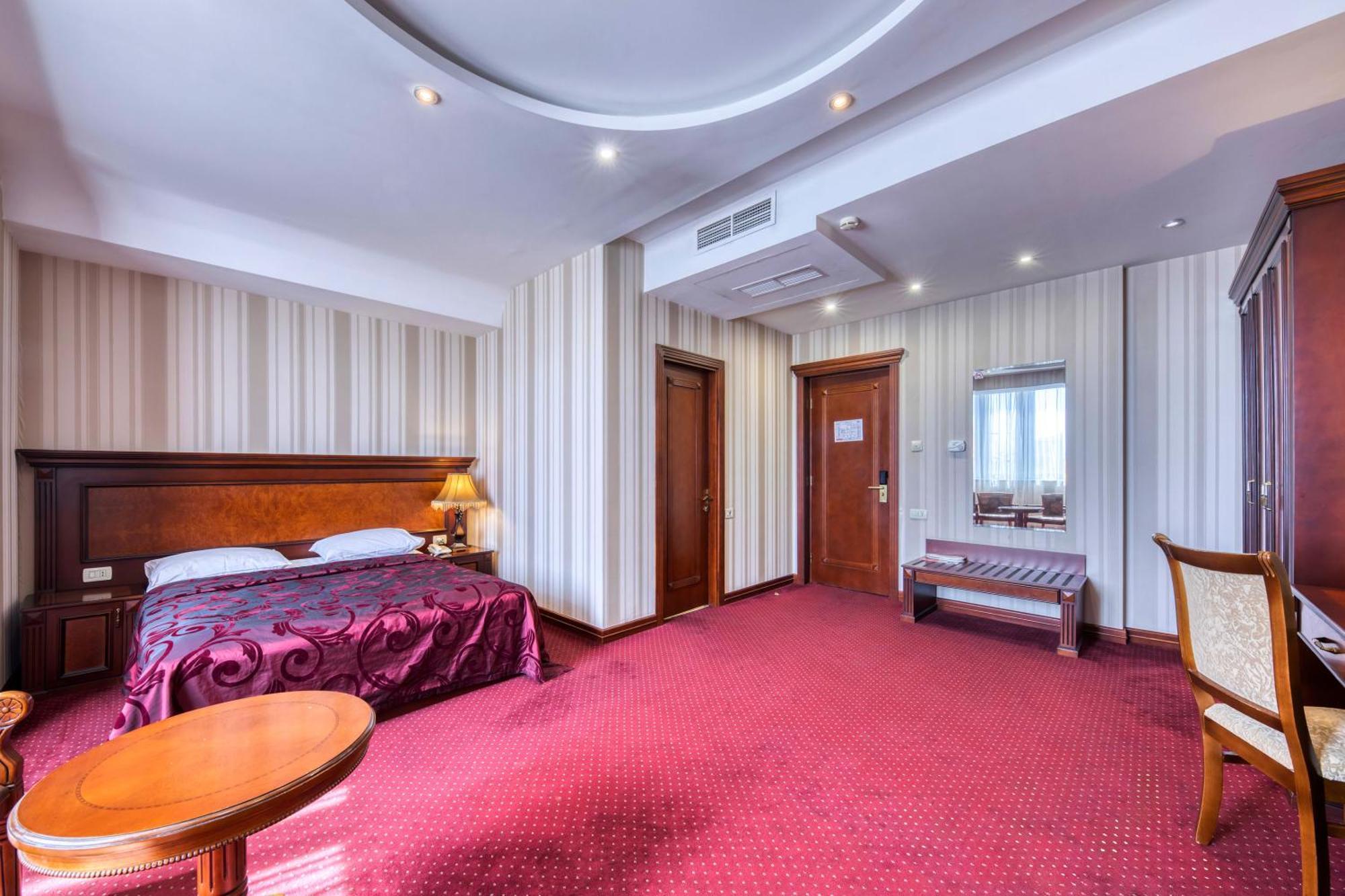Spa Hotel Grace Forum Yerevan Ruang foto