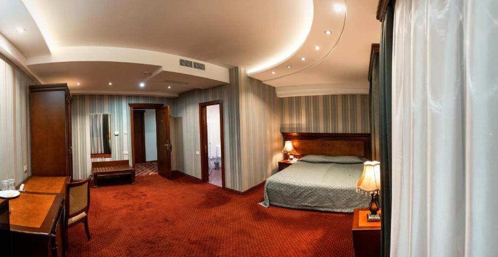 Spa Hotel Grace Forum Yerevan Bagian luar foto